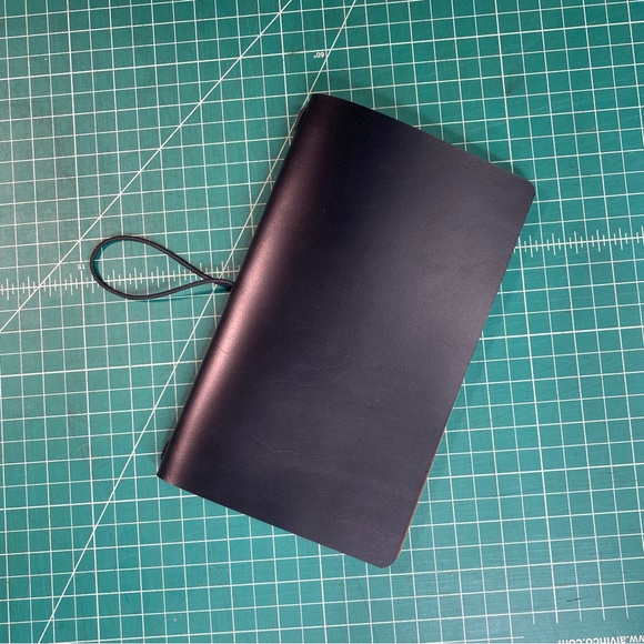 Large Journal Cover. Black sheen leather, brown interior 9x 5.5”Free Insert - Picture 2 of 7
